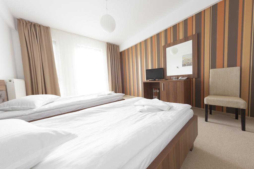 Hotel Mariss Alba Iulia Habitación foto